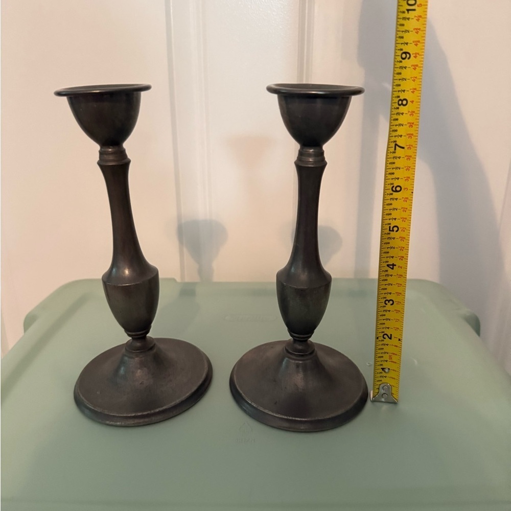 Vintage Brewster Pewter | Pair of Candlestick Holders | 4527 - Picture 5 of 8